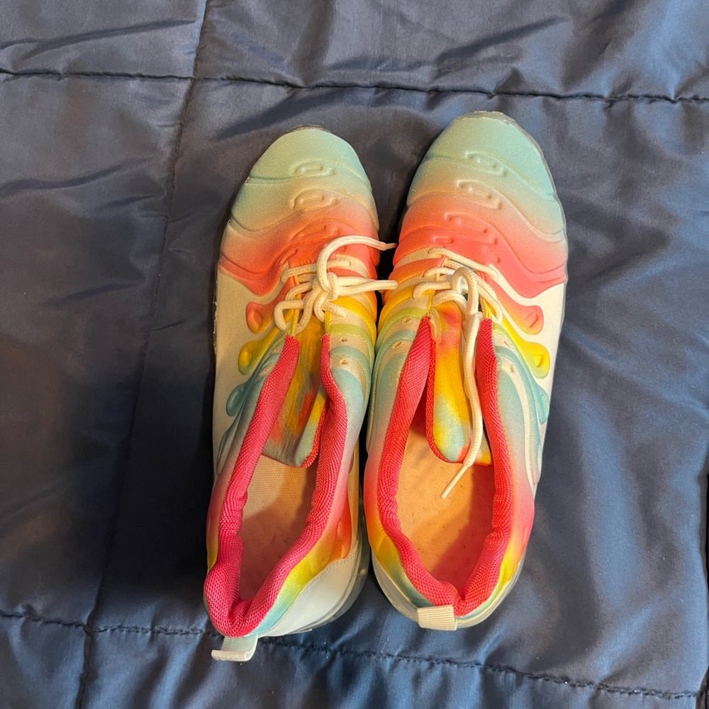 Colorful Sneakers - Picture 2 of 4